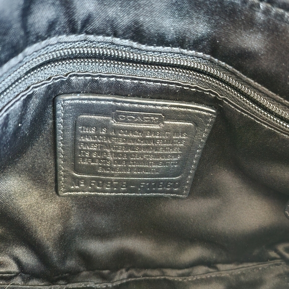 Coach Y2K Vintage Signature Soho Bag - Picture 12 of 14